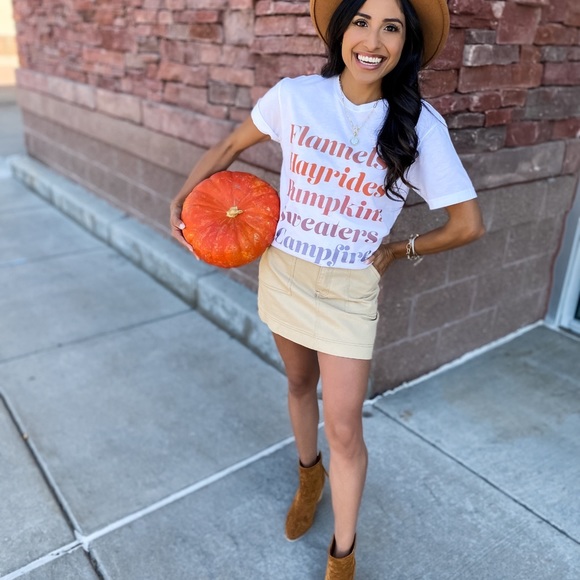 fall graphic tee - Picture 2 of 2